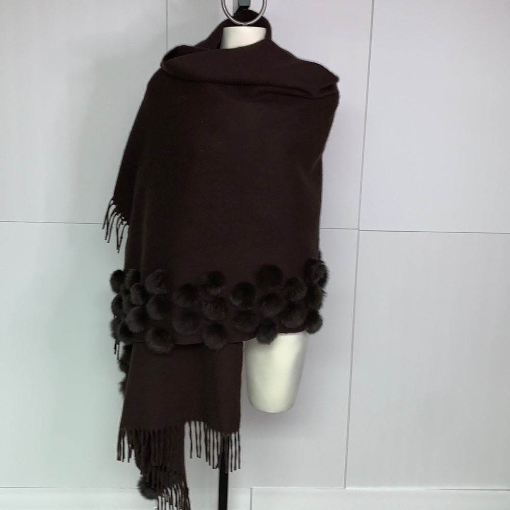 Brown wool wrap with rabbit fur